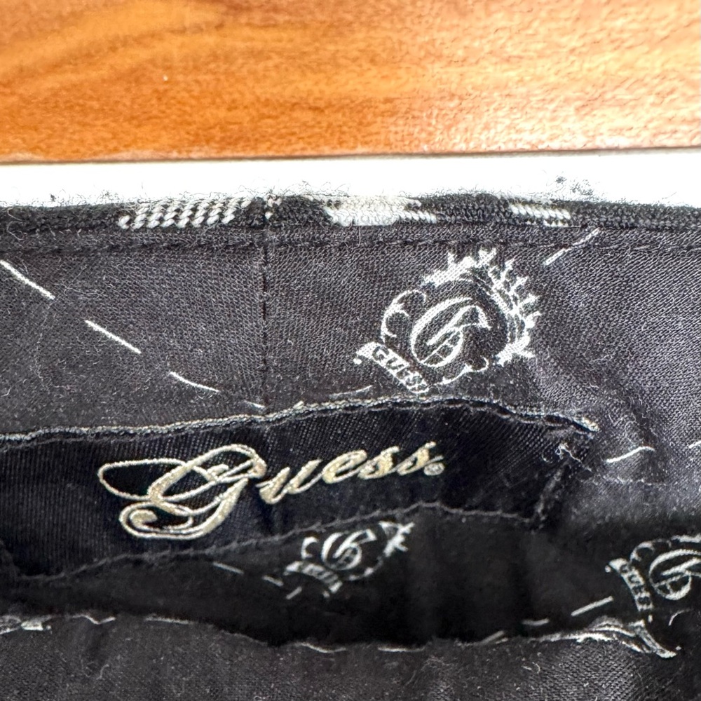 Guess Plaid Black and White Women's Shorts 30 - Picture 5 of 6